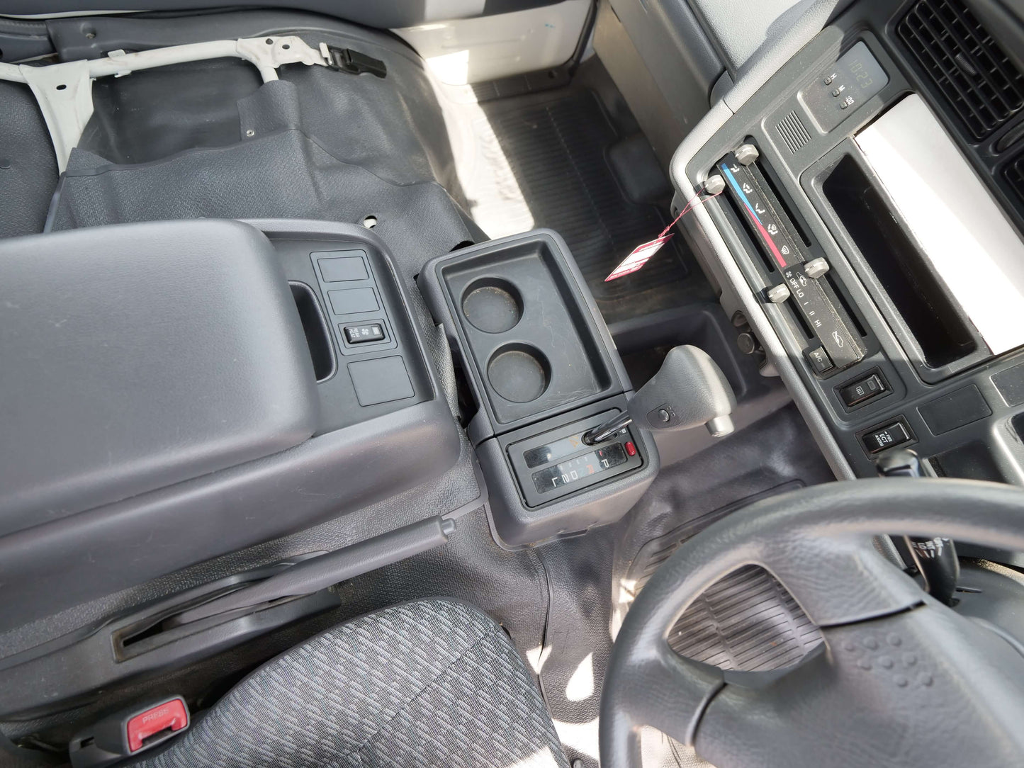 2000 TOYOTA HIACE Extended Wheelbase 4WD DIESEL VAN