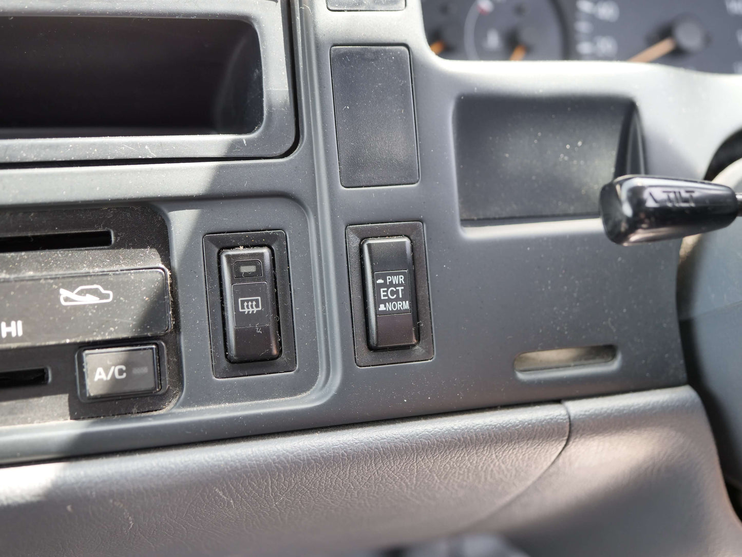 2000 TOYOTA HIACE Extended Wheelbase 4WD DIESEL VAN