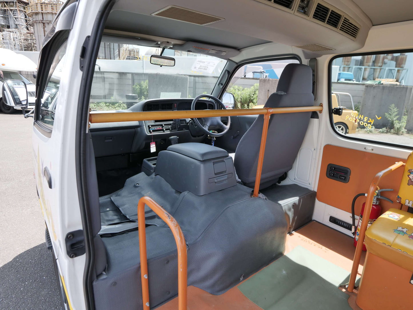 2000 TOYOTA HIACE Extended Wheelbase 4WD DIESEL VAN