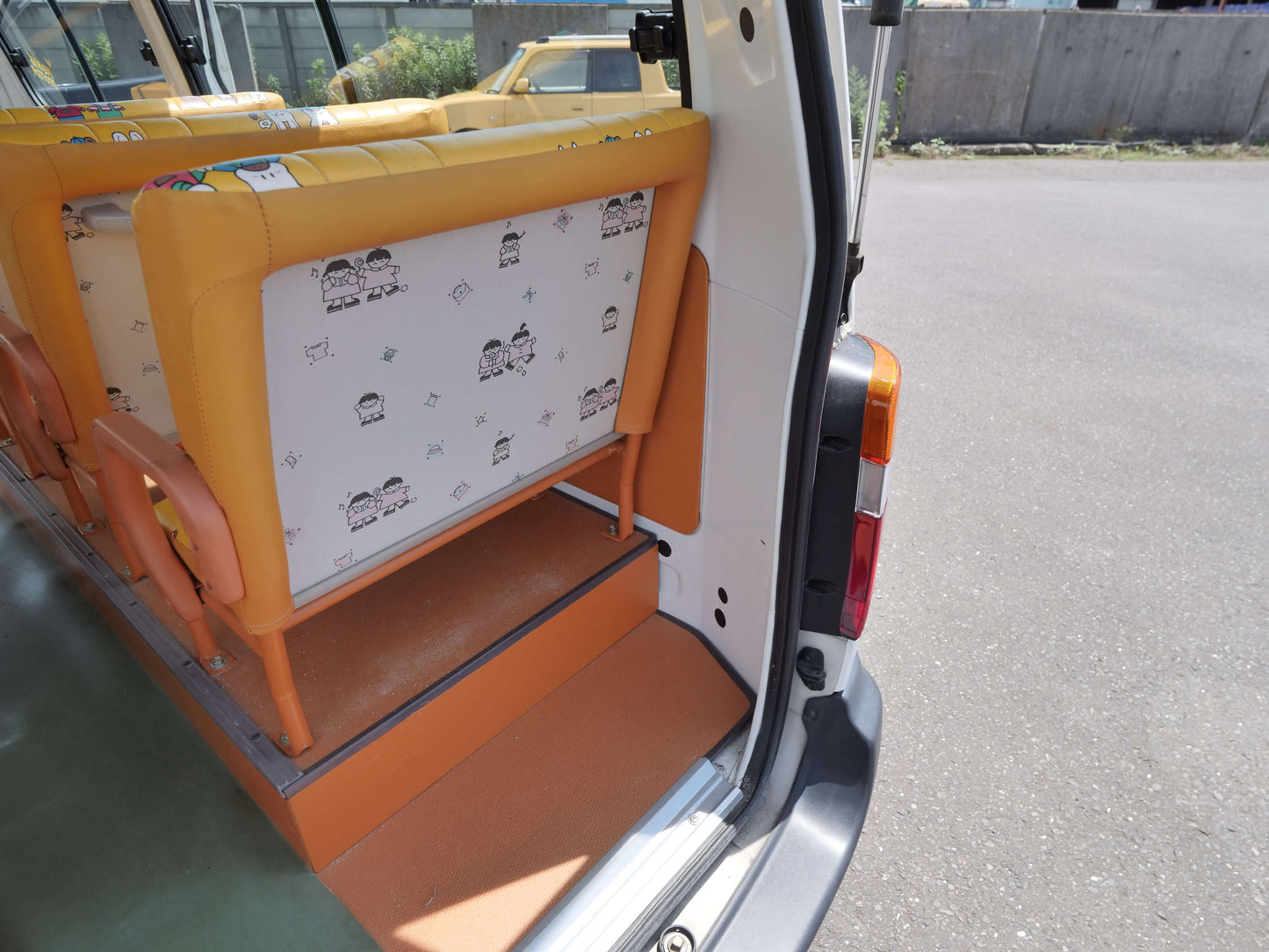 2000 TOYOTA HIACE Extended Wheelbase 4WD DIESEL VAN