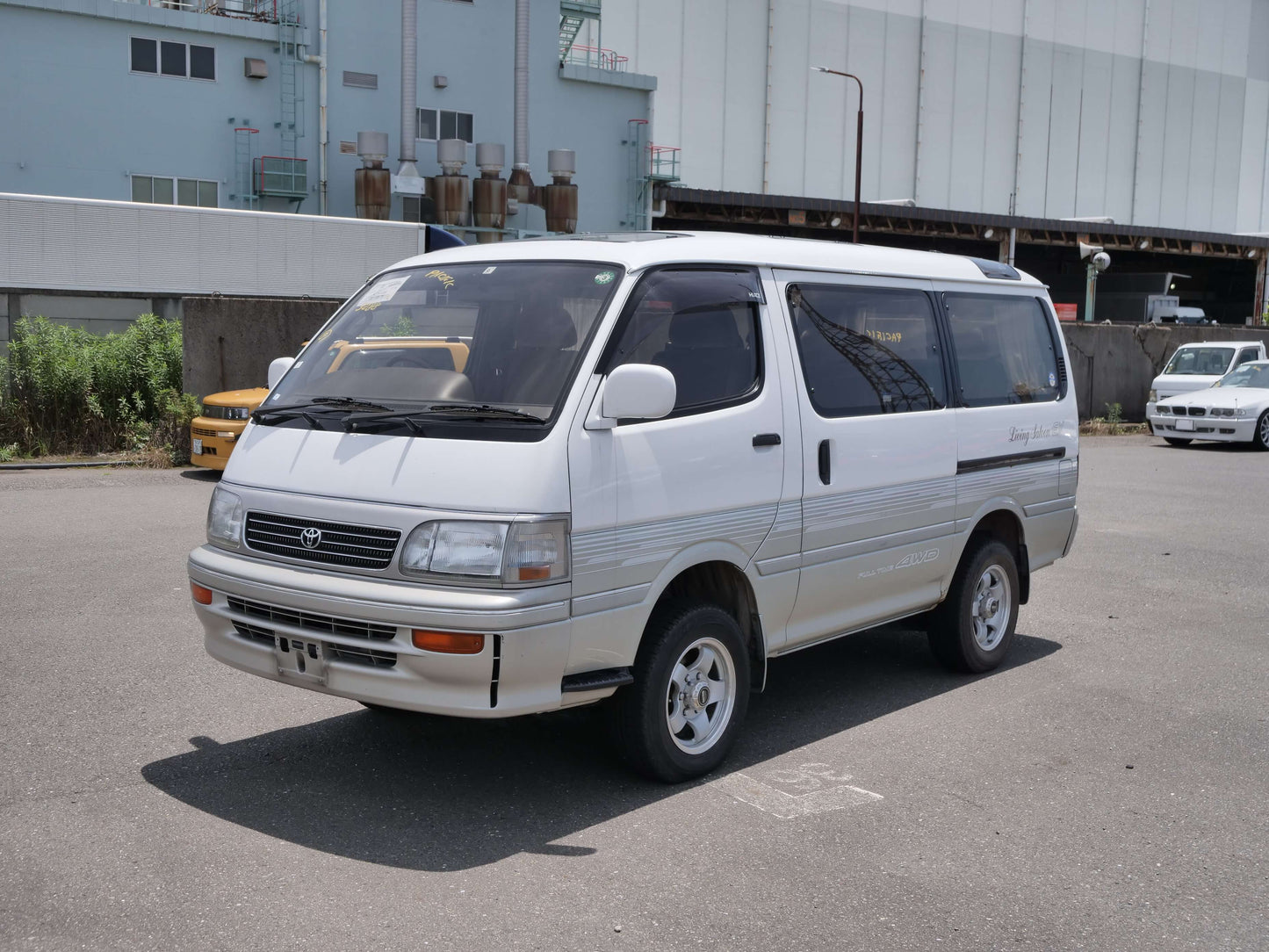 1995 TOYOTA HIACE SUPER CUSTOM 4WD DIESEL VAN