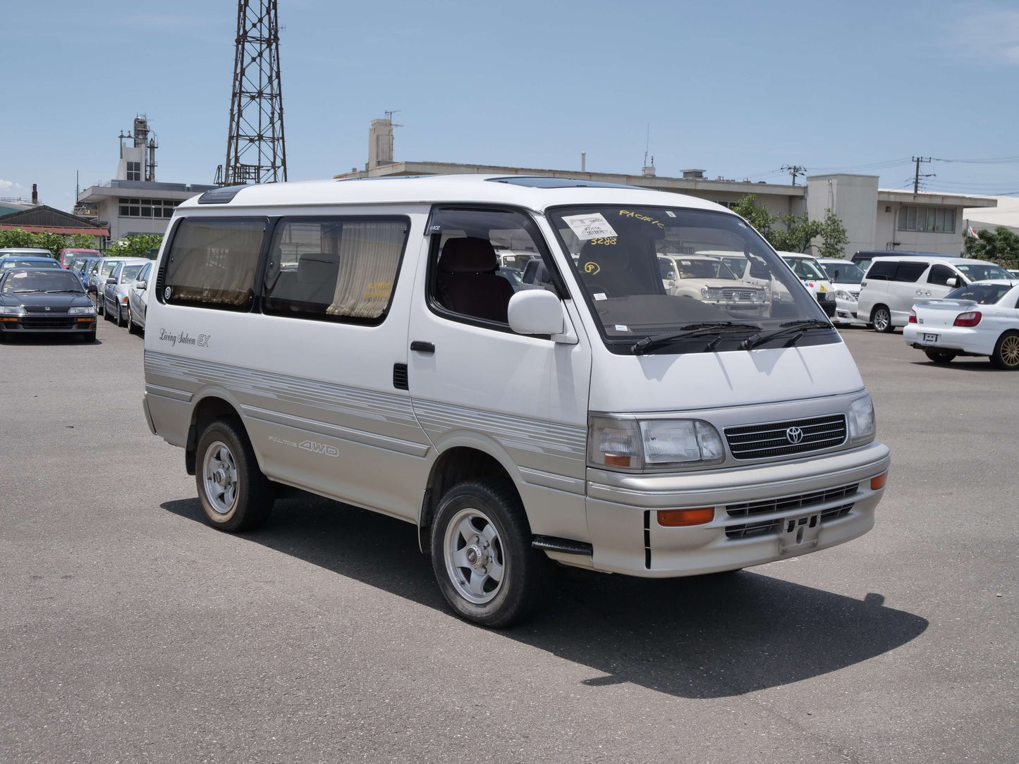 1995 TOYOTA HIACE SUPER CUSTOM 4WD DIESEL VAN