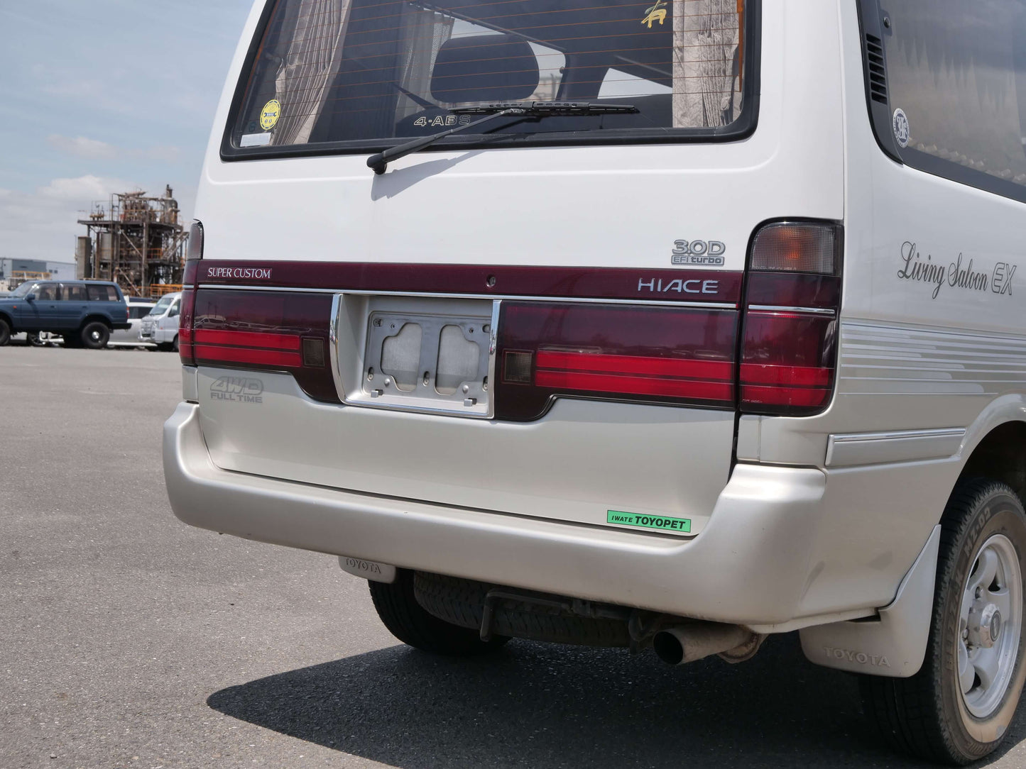 1995 TOYOTA HIACE SUPER CUSTOM 4WD DIESEL VAN