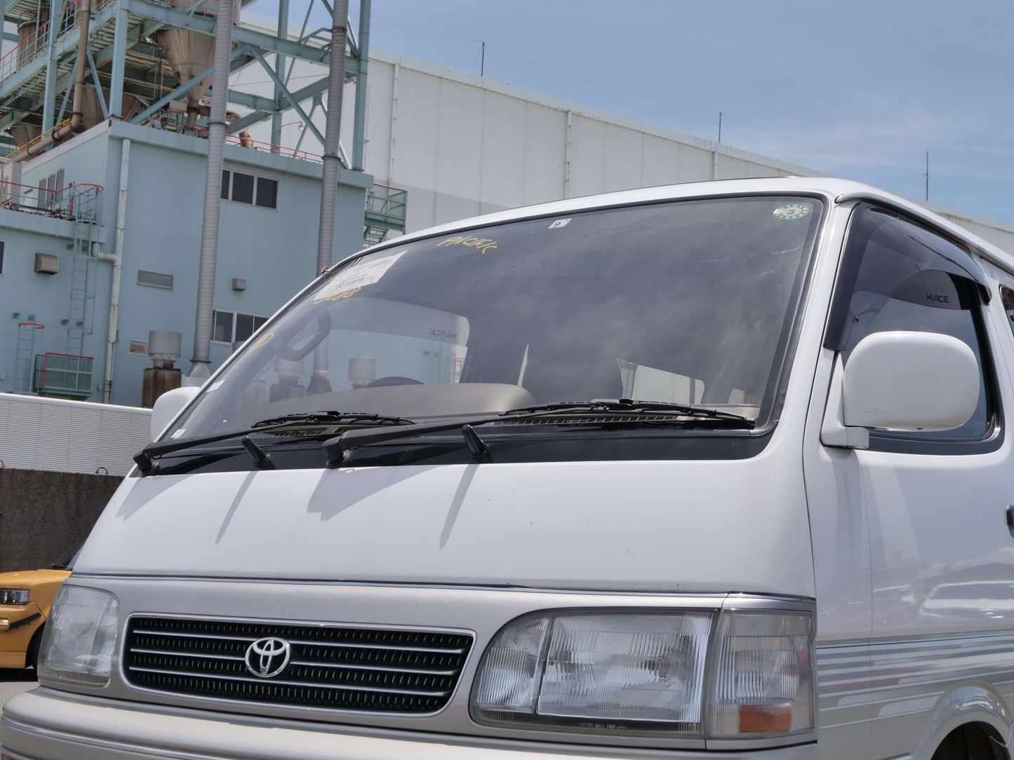 1995 TOYOTA HIACE SUPER CUSTOM 4WD DIESEL VAN