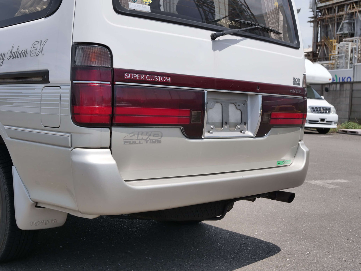 1995 TOYOTA HIACE SUPER CUSTOM 4WD DIESEL VAN