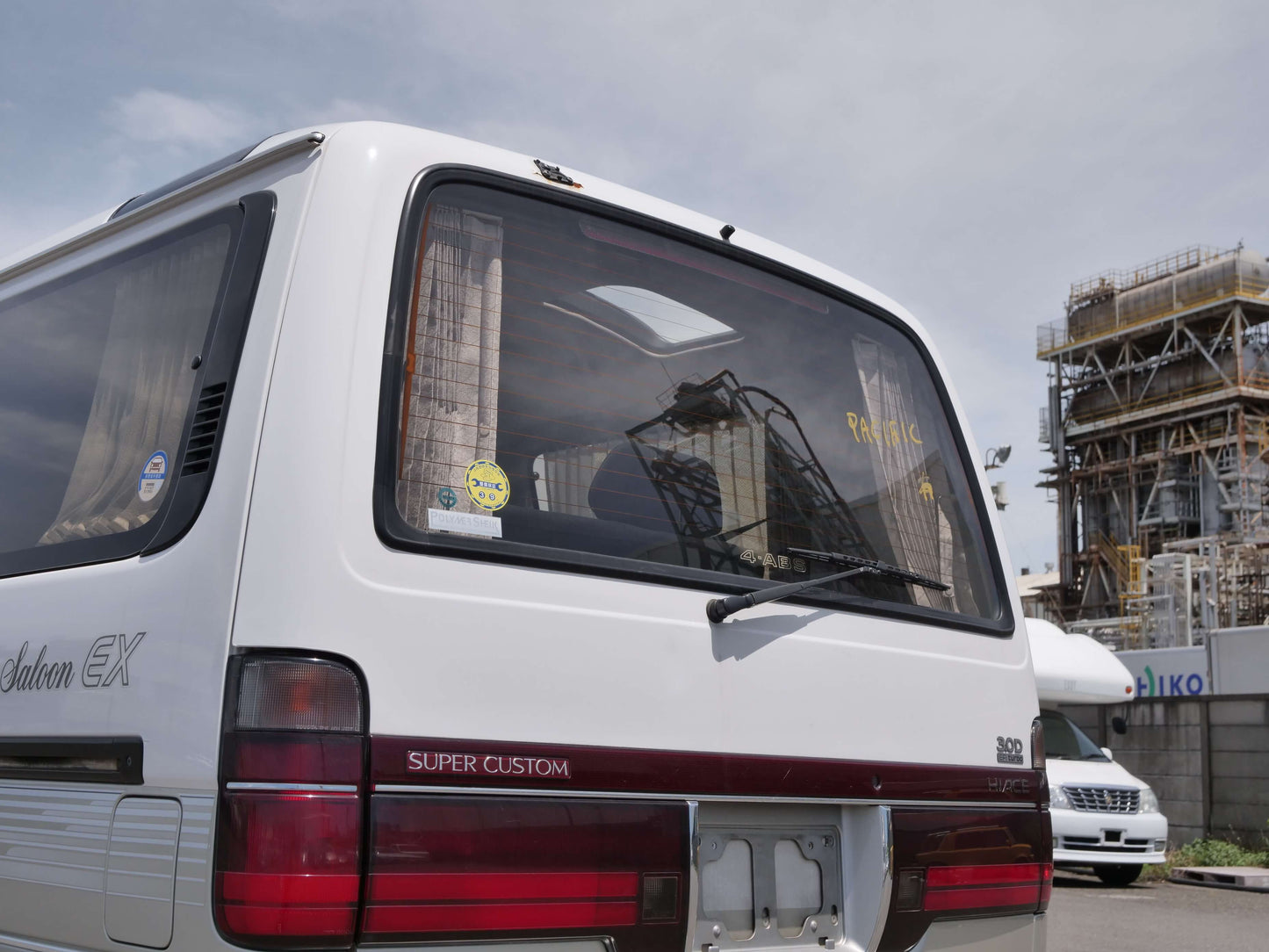1995 TOYOTA HIACE SUPER CUSTOM 4WD DIESEL VAN