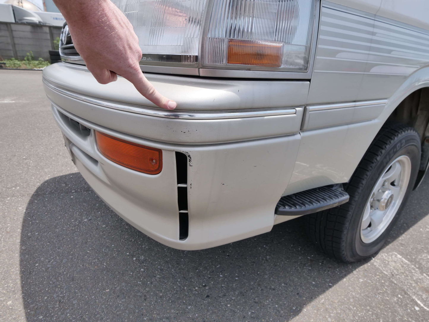 1995 TOYOTA HIACE SUPER CUSTOM 4WD DIESEL VAN