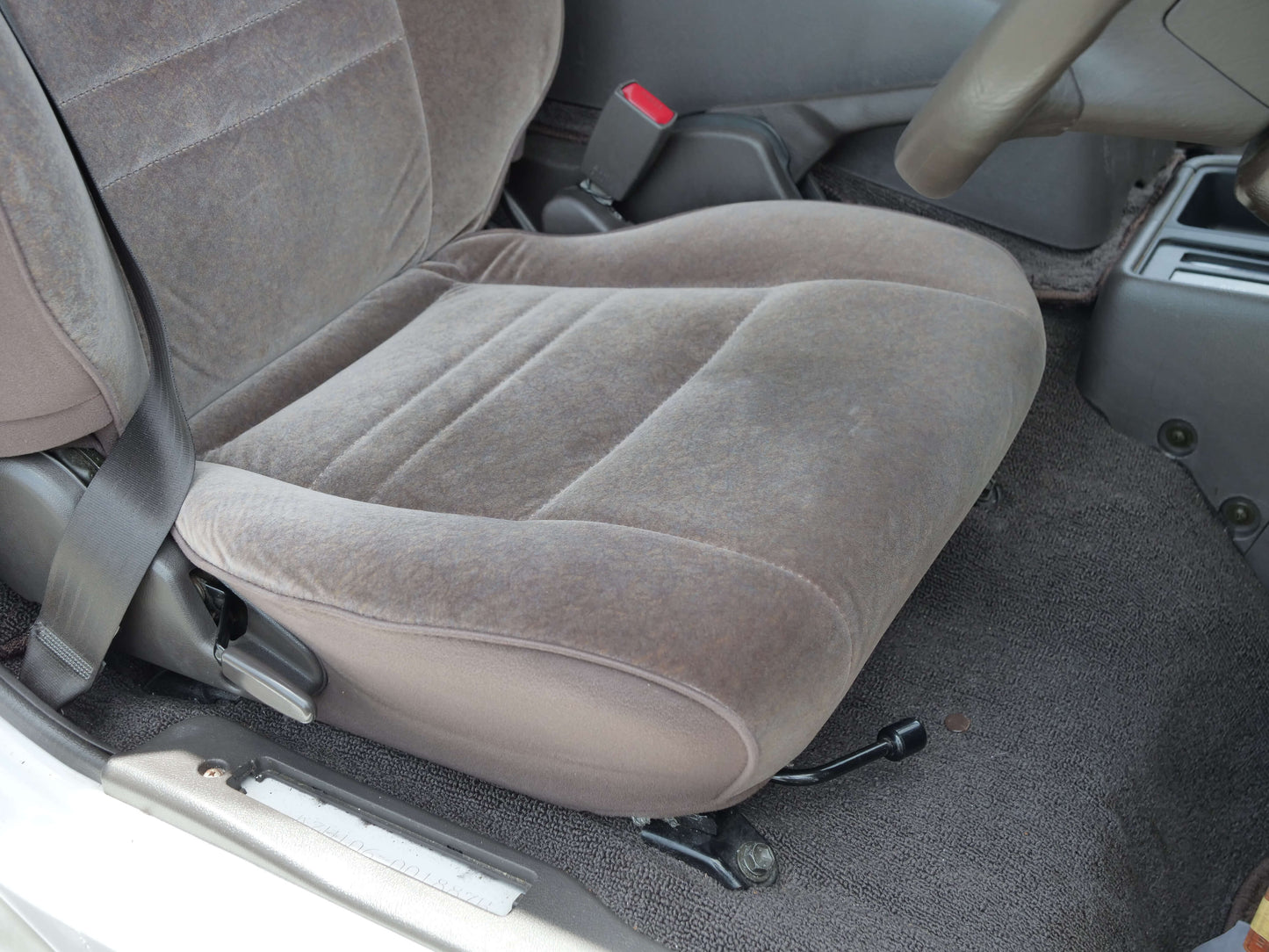 1995 TOYOTA HIACE SUPER CUSTOM 4WD DIESEL VAN