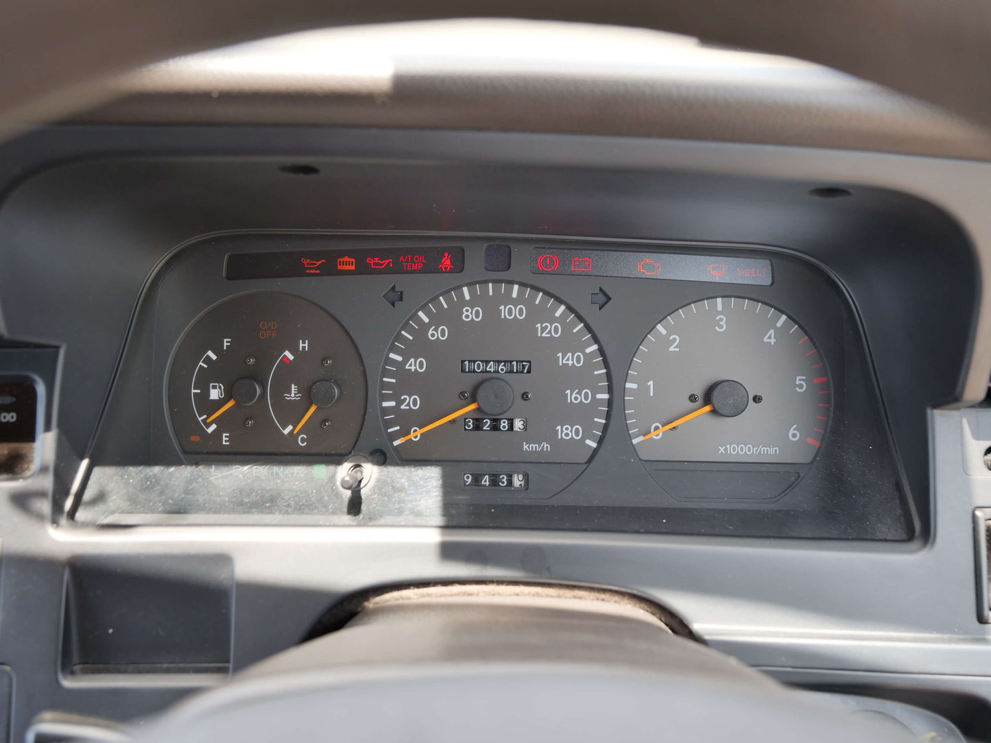 1995 TOYOTA HIACE SUPER CUSTOM 4WD DIESEL VAN