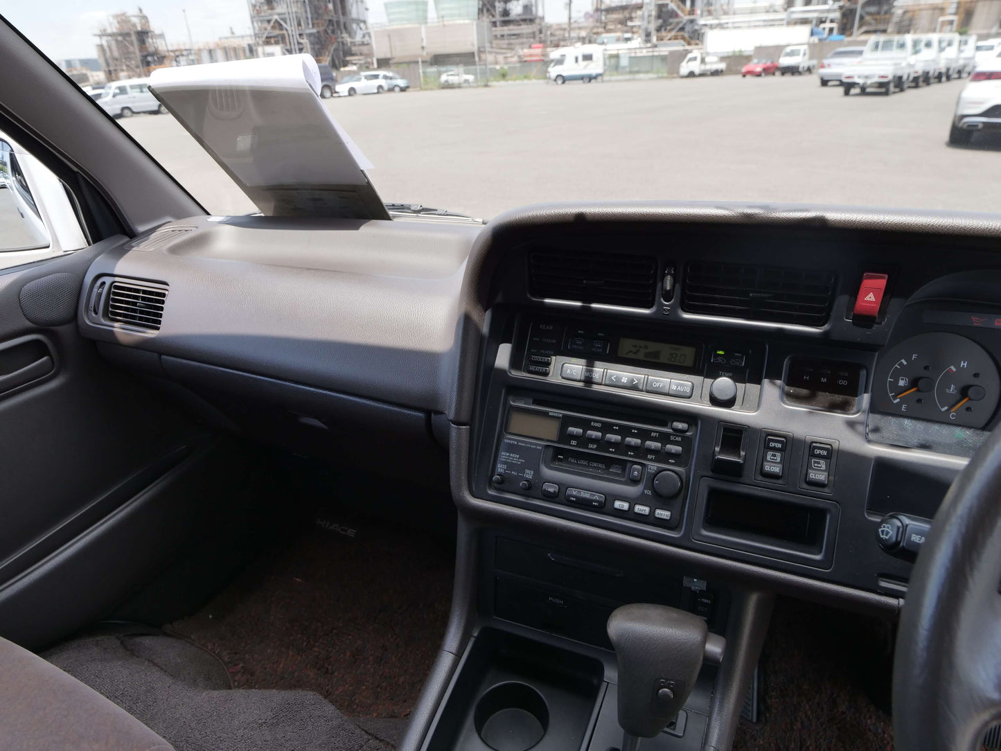 1995 TOYOTA HIACE SUPER CUSTOM 4WD DIESEL VAN