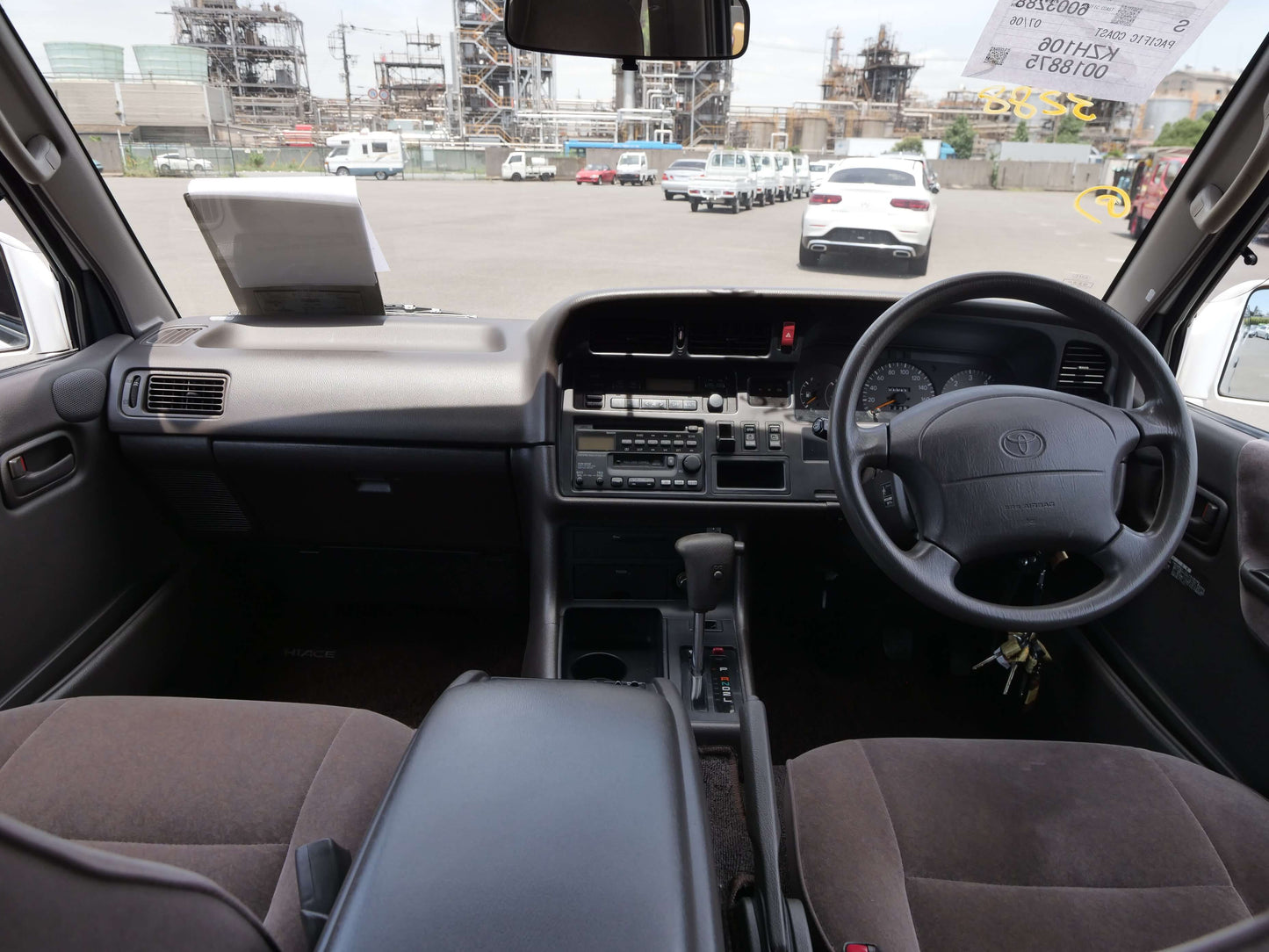 1995 TOYOTA HIACE SUPER CUSTOM 4WD DIESEL VAN