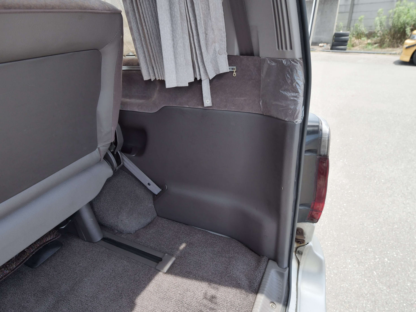 1995 TOYOTA HIACE SUPER CUSTOM 4WD DIESEL VAN