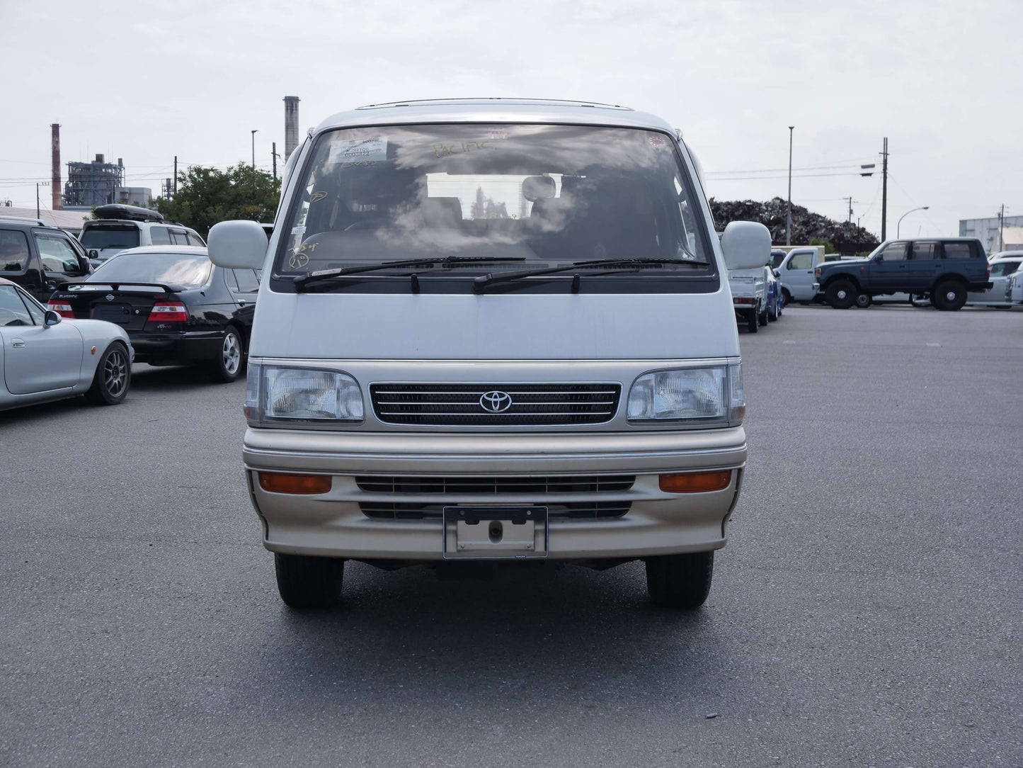 1995 TOYOTA HIACE SUPER CUSTOM LIMITED 4WD VAN