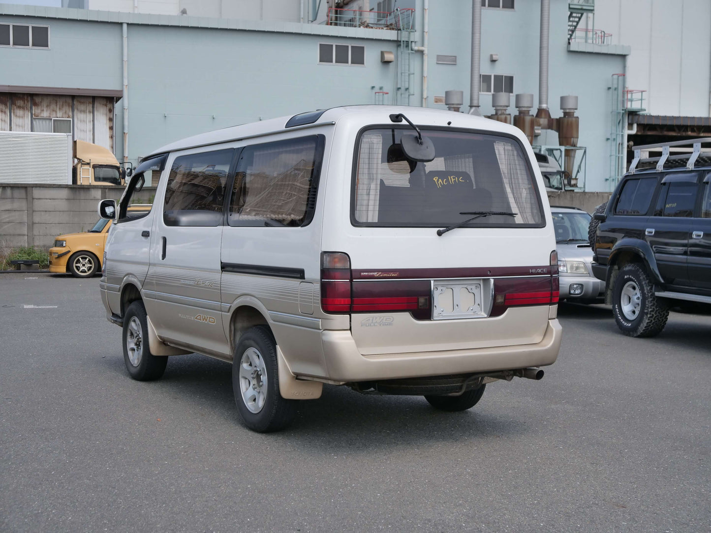 1995 TOYOTA HIACE SUPER CUSTOM LIMITED 4WD VAN