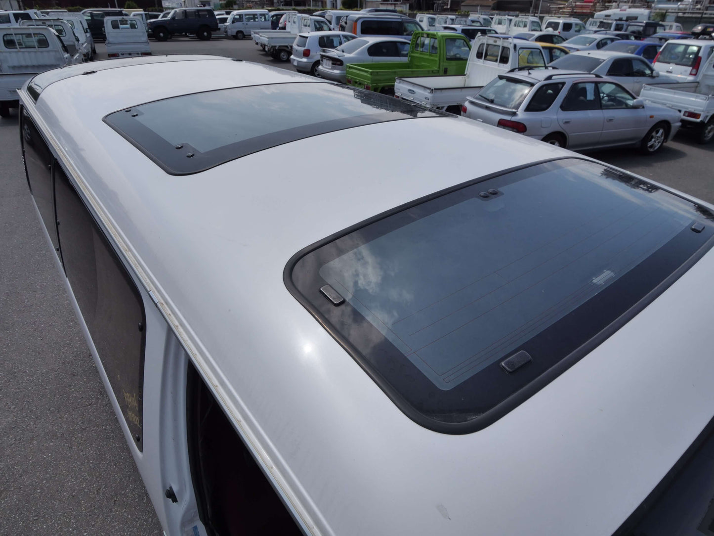 1995 TOYOTA HIACE SUPER CUSTOM LIMITED 4WD VAN