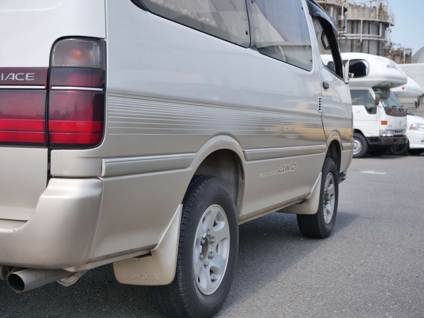1995 TOYOTA HIACE SUPER CUSTOM LIMITED 4WD VAN