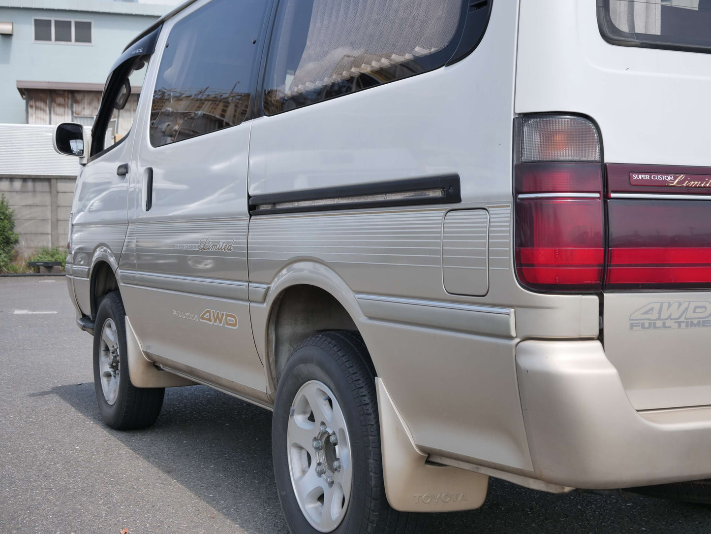 1995 TOYOTA HIACE SUPER CUSTOM LIMITED 4WD VAN