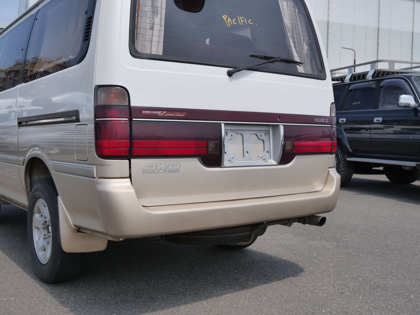 1995 TOYOTA HIACE SUPER CUSTOM LIMITED 4WD VAN