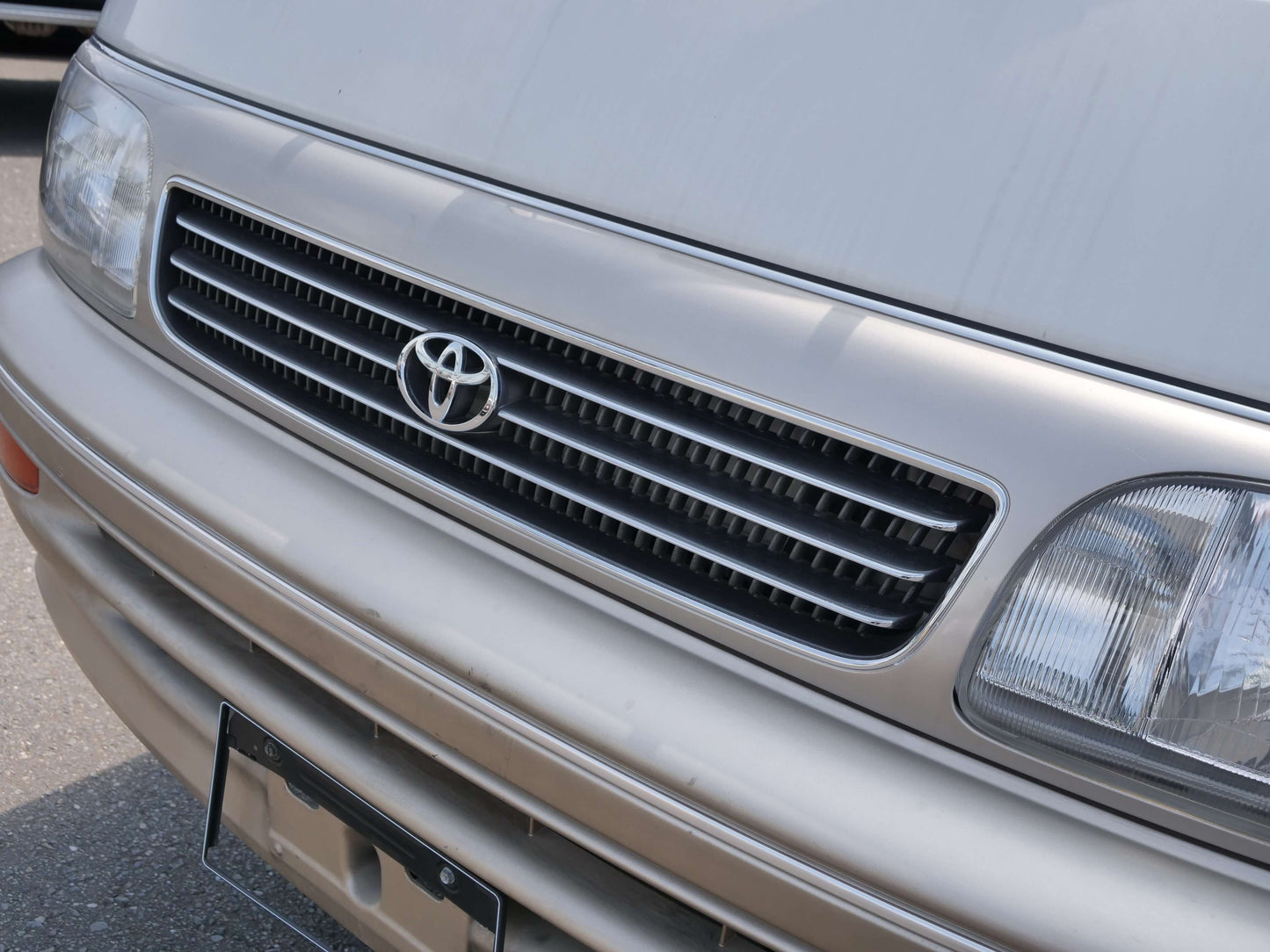 1995 TOYOTA HIACE SUPER CUSTOM LIMITED 4WD VAN