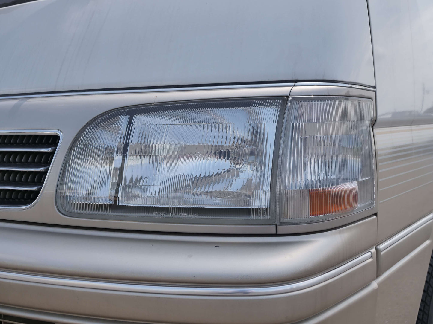 1995 TOYOTA HIACE SUPER CUSTOM LIMITED 4WD VAN