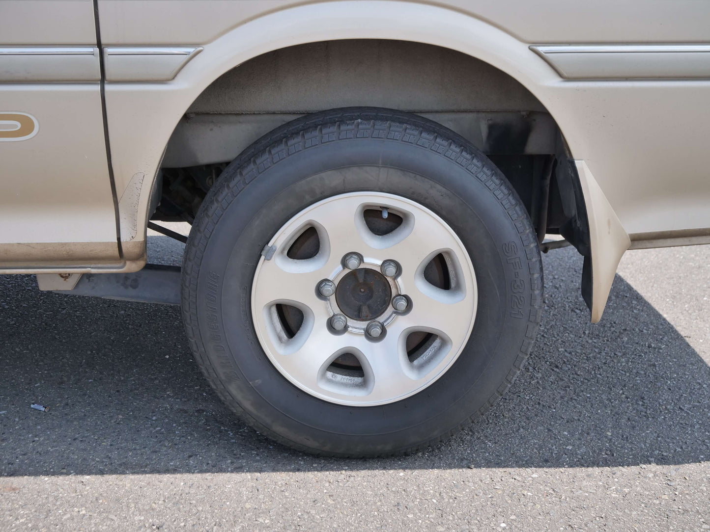 1995 TOYOTA HIACE SUPER CUSTOM LIMITED 4WD VAN