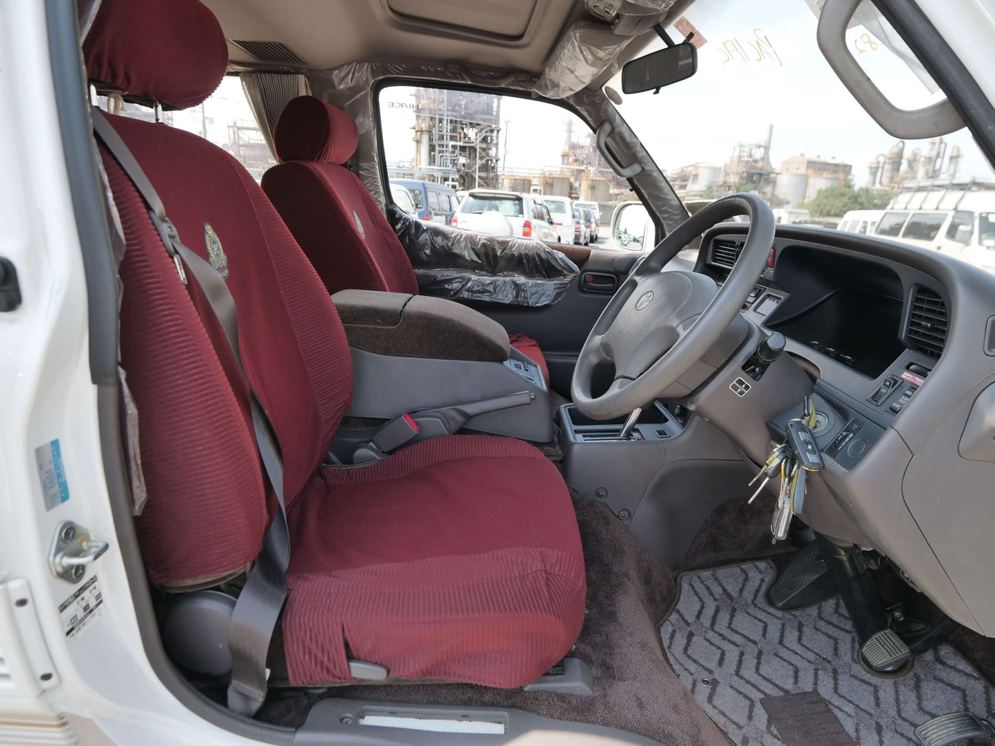 1995 TOYOTA HIACE SUPER CUSTOM LIMITED 4WD VAN