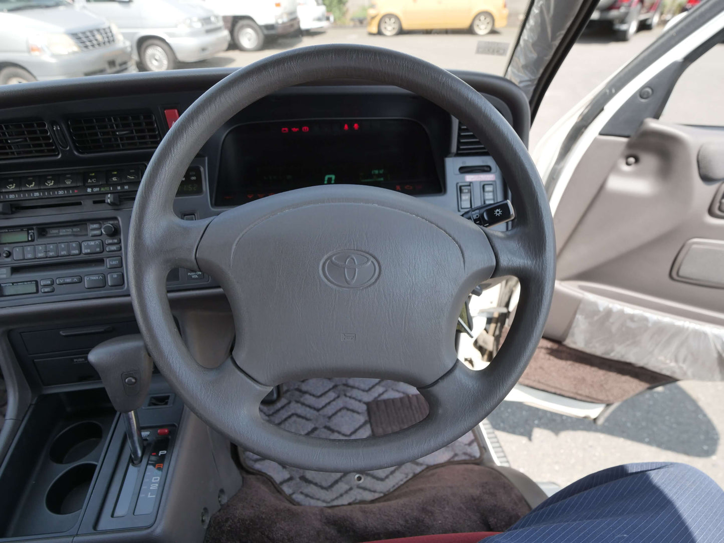 1995 TOYOTA HIACE SUPER CUSTOM LIMITED 4WD VAN