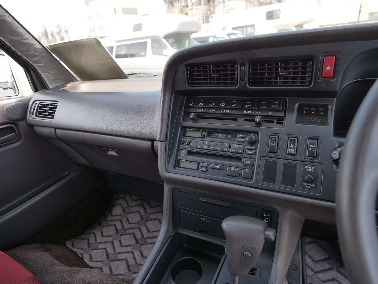 1995 TOYOTA HIACE SUPER CUSTOM LIMITED 4WD VAN
