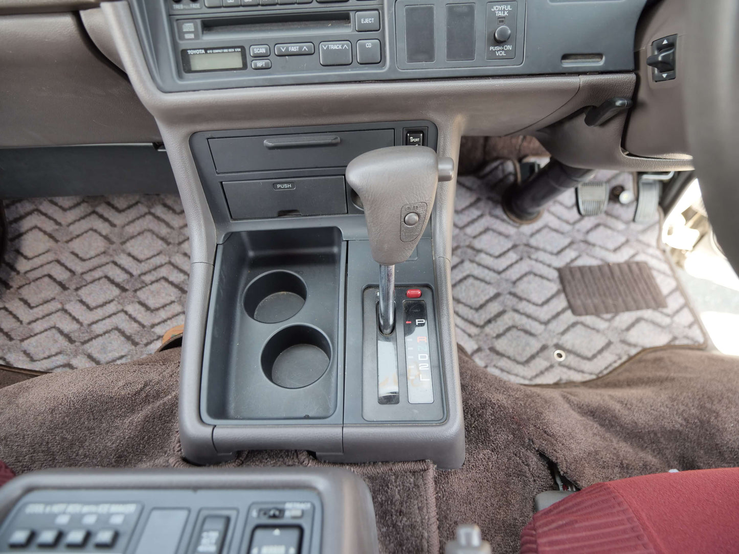 1995 TOYOTA HIACE SUPER CUSTOM LIMITED 4WD VAN