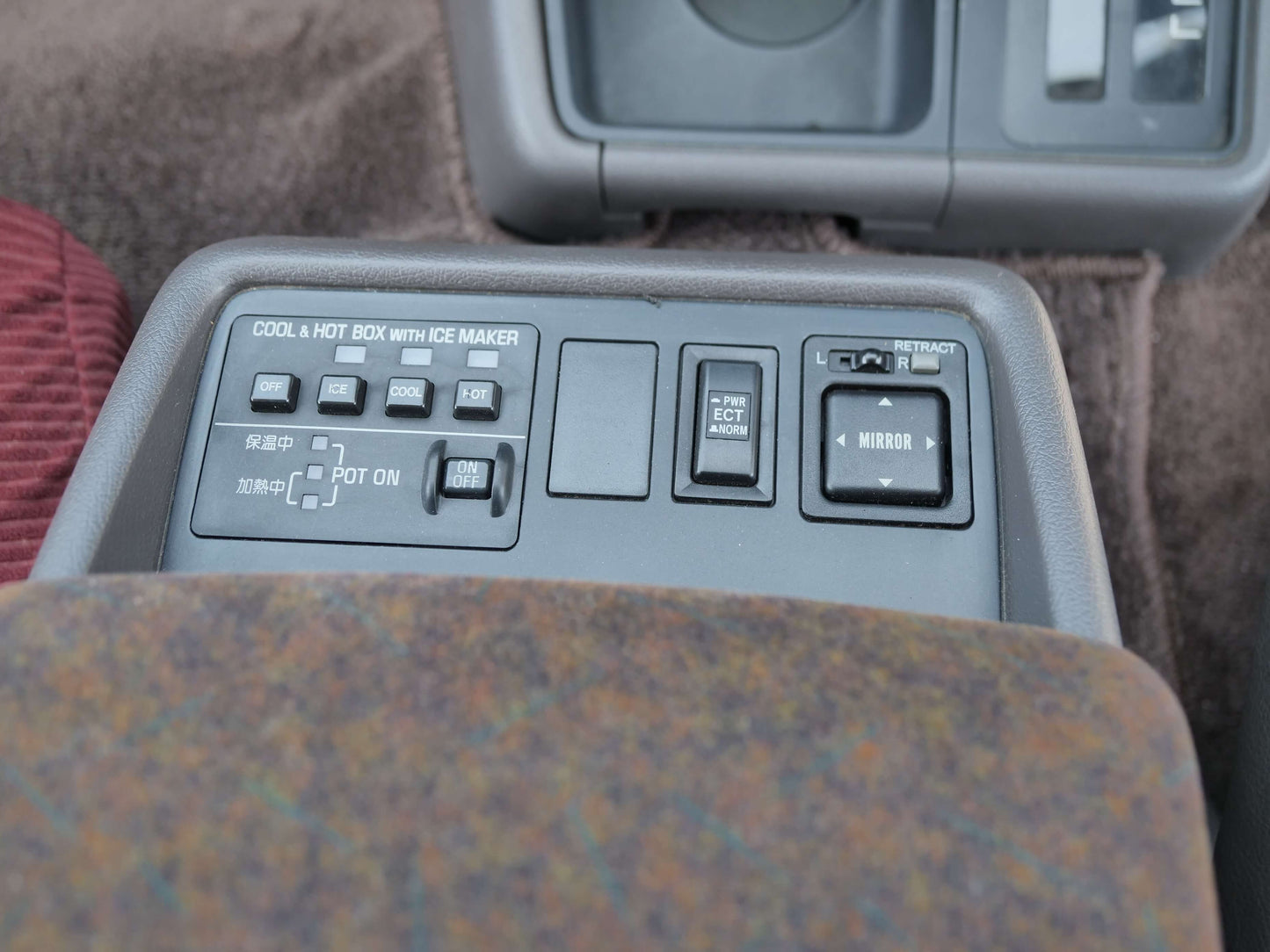 1995 TOYOTA HIACE SUPER CUSTOM LIMITED 4WD VAN