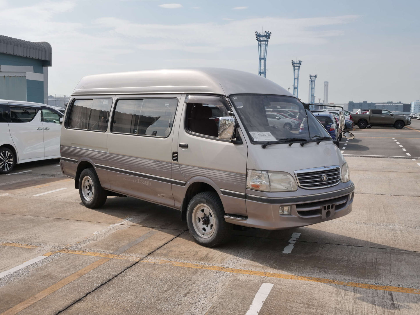 2000 TOYOTA HIACE Grand Cabin Long Wheelbase 4WD DIESEL VAN