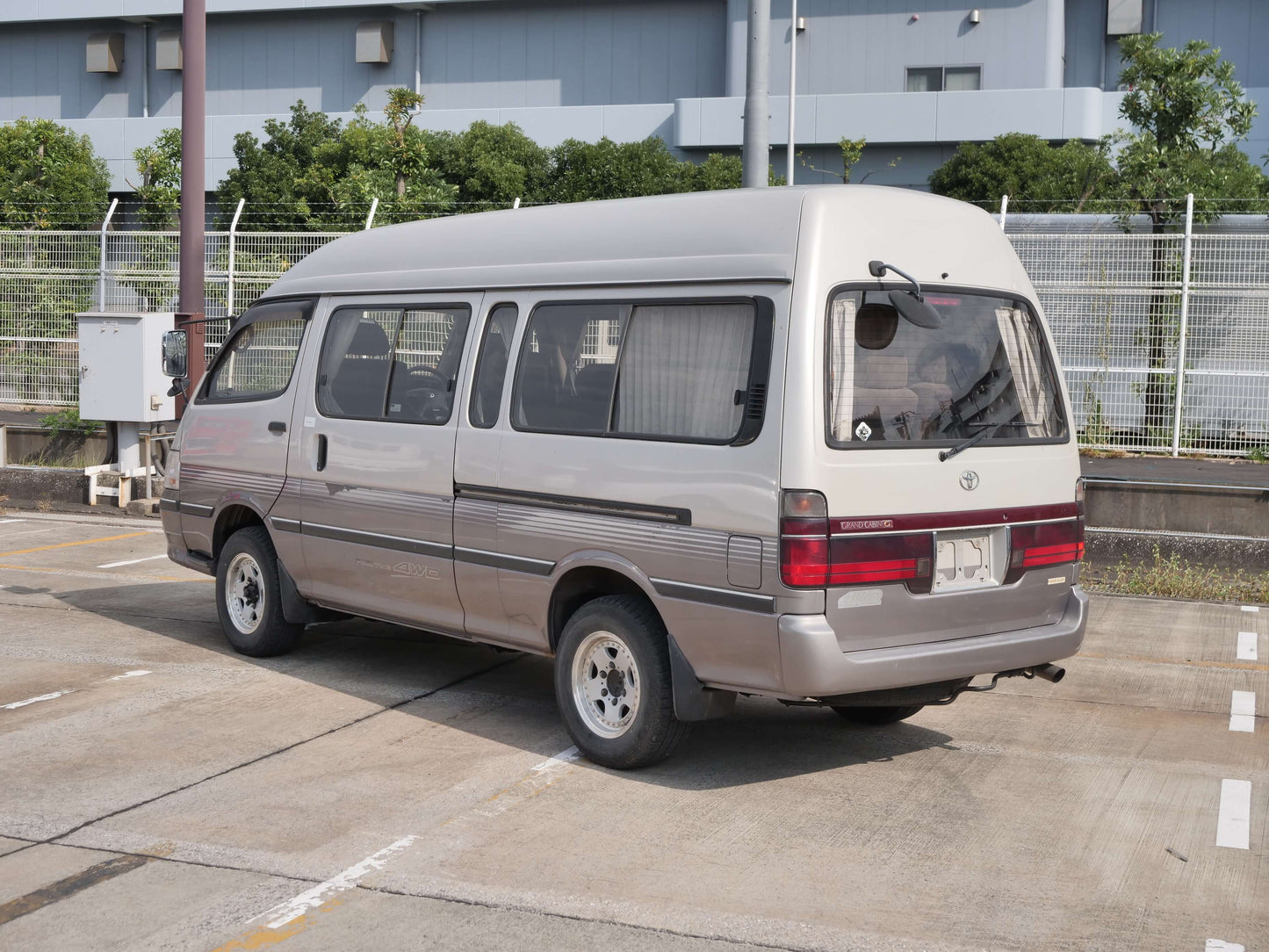 2000 TOYOTA HIACE Grand Cabin Long Wheelbase 4WD DIESEL VAN