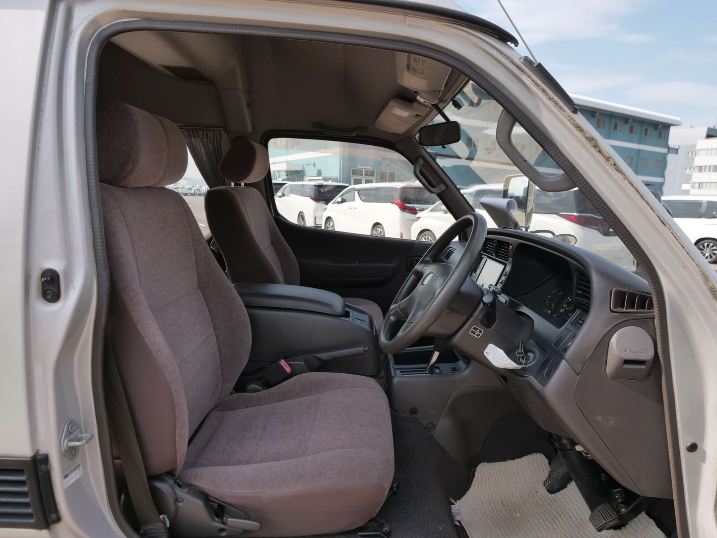2000 TOYOTA HIACE Grand Cabin Long Wheelbase 4WD DIESEL VAN