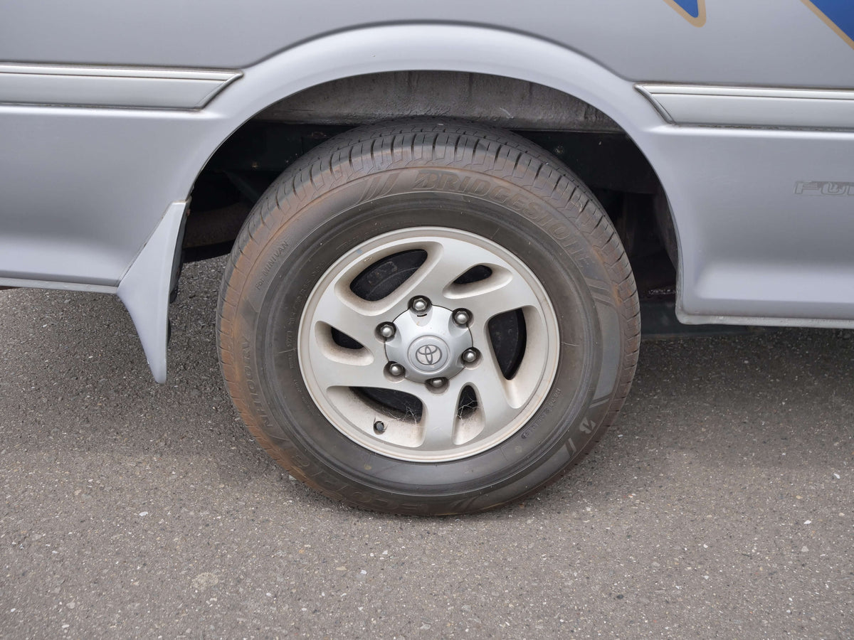 1996 TOYOTA HIACE SUPER CUSTOM 4WD VAN