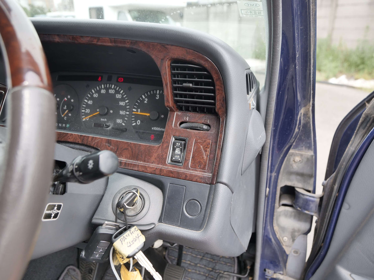 1996 TOYOTA HIACE SUPER CUSTOM 4WD VAN