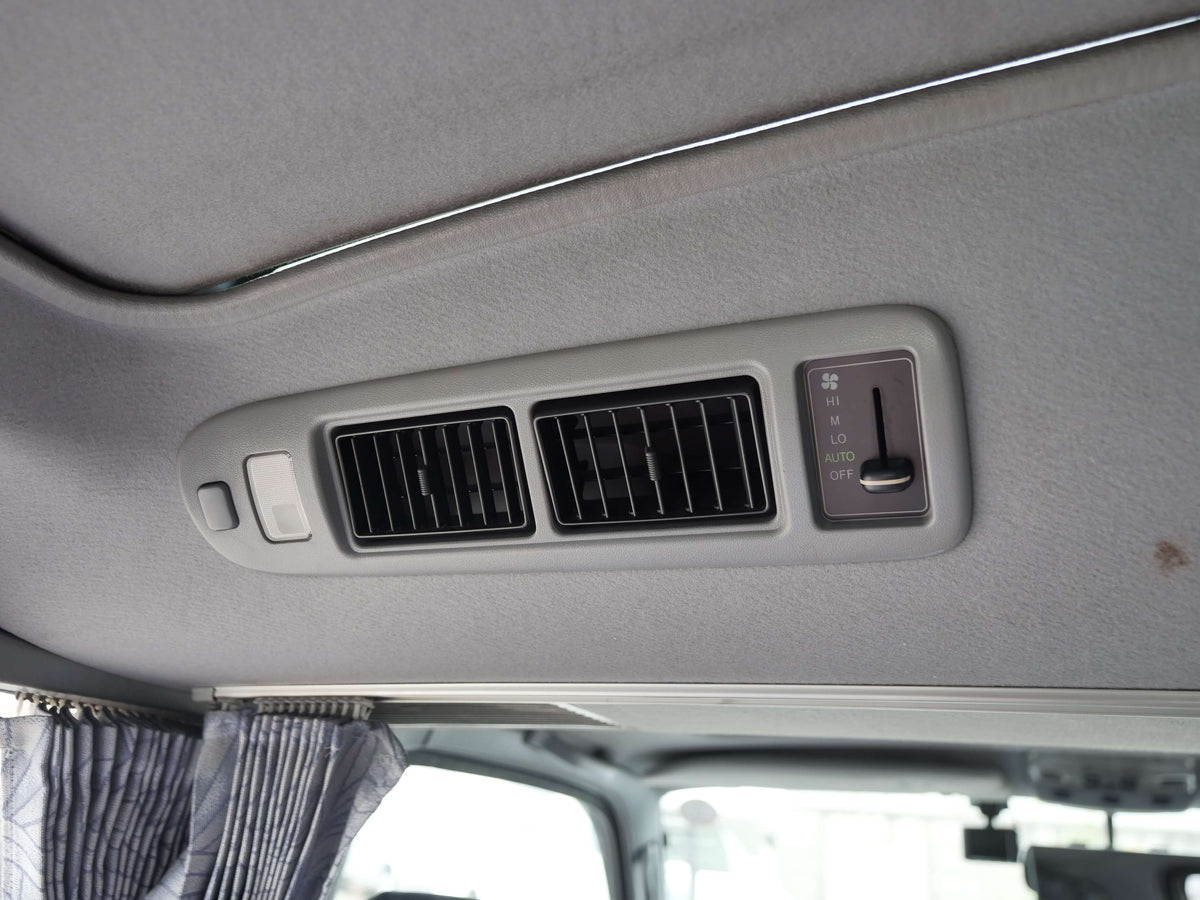 1996 TOYOTA HIACE SUPER CUSTOM 4WD VAN